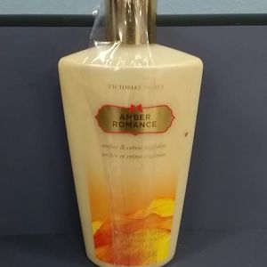 Victoria's Secret Amber Romance lotion